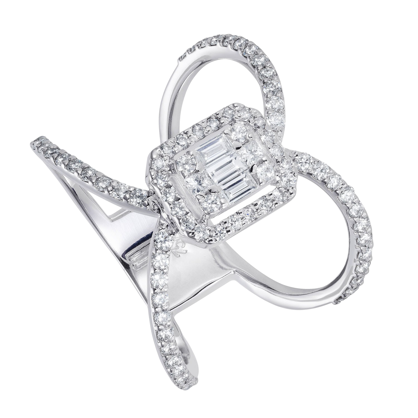 Knot Diamond Ring with Illusion Centre