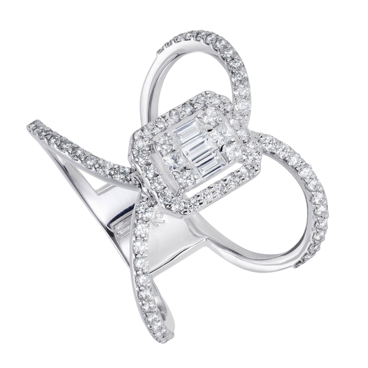 Knot Diamond Ring with Illusion Centre
