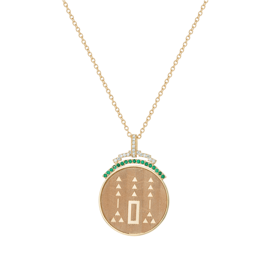 The Diriyah inspired yellow gold and emerald pendant chain