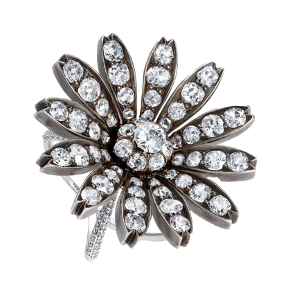 European Cut Diamond Ring Top 
Part of the Ring, the Flower is made with 
European Diamonds, 16 cts gold