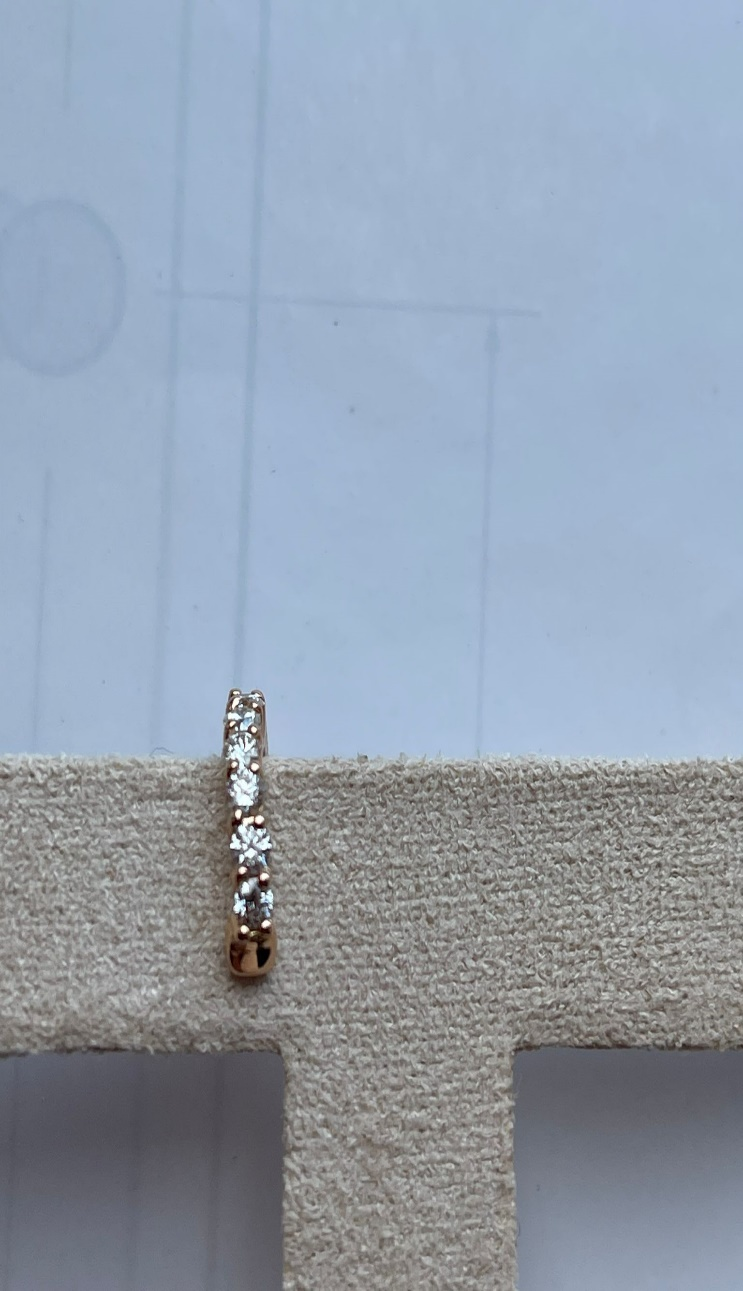 Ear cuff